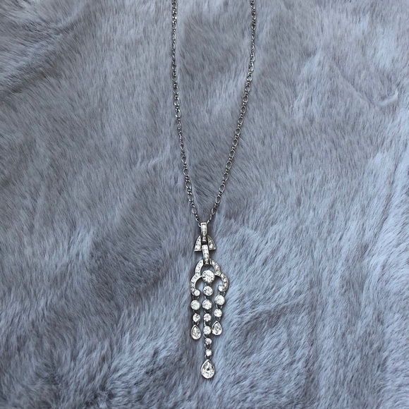 Sparkly Crystal Necklace - Picture 2 of 4